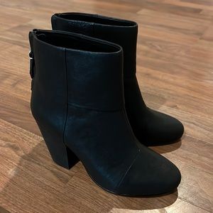 rag & bone black leather boots with heels. Size 39